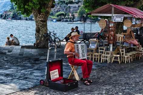 Ascona - fisarmonicista